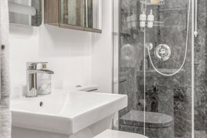 Photo 27- click for photo gallery